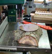 Making a Walnut Platter.